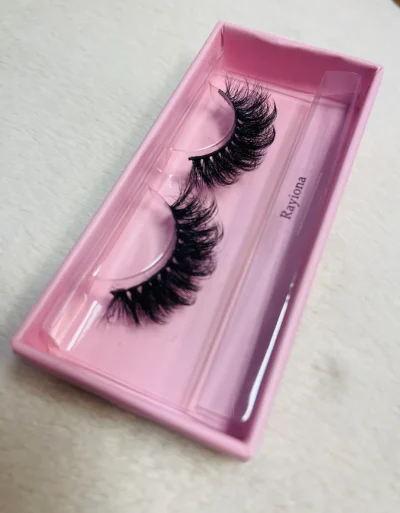 The Wax House - "Rayiona" False Eyelashes