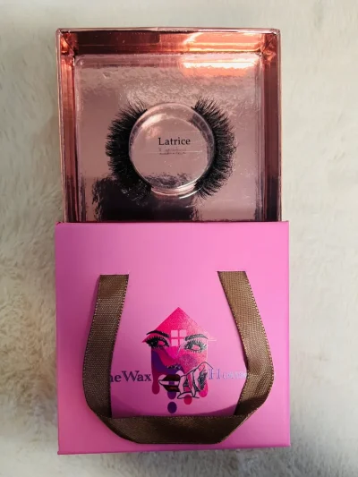 The Wax House - "Latrice" False Eyelashes, 1 Pair