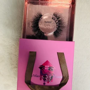 The Wax House -"Teresa" False Eyelashes, 1 Pair