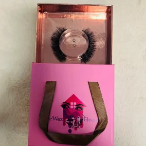 The Wax House - "Q" False Eyelashes, 1 Pair